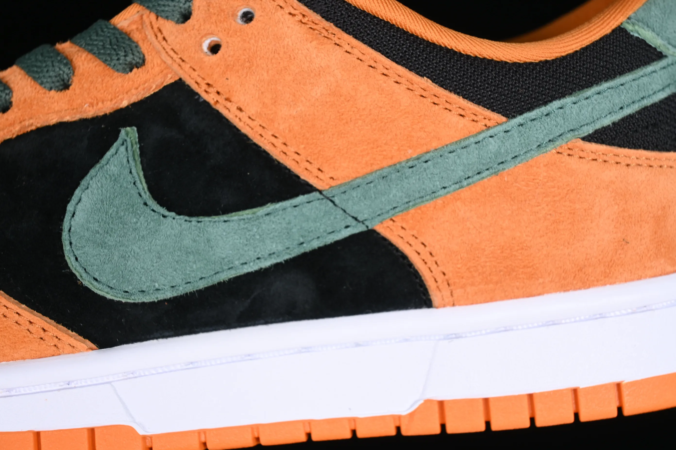 All categories Nk SB Dunk series Nk SB Dunk Low low-top sneakers Nk SB Dunk Low SP "Ceramic" carrot yellow and black SB low-top casual sports skateboard shoes DA1469-001